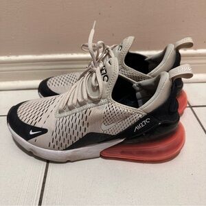 Nike Air Max 270 Light Bone/Hot Punch GS size 7y